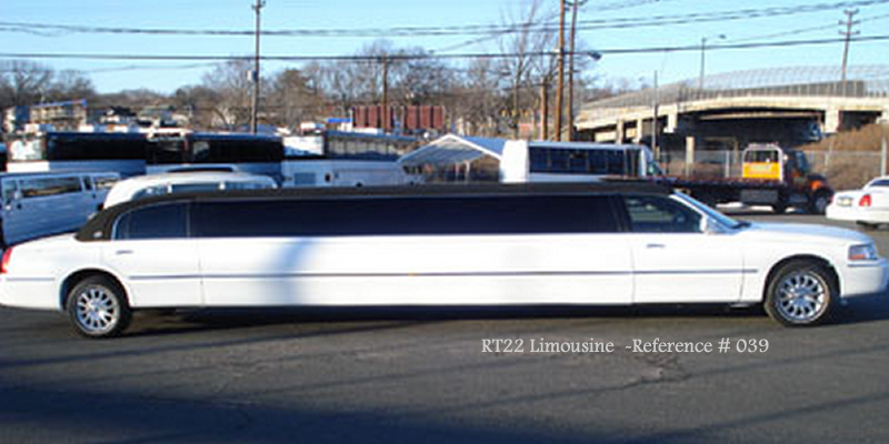 Lincoln Tuxedo Town Car 14